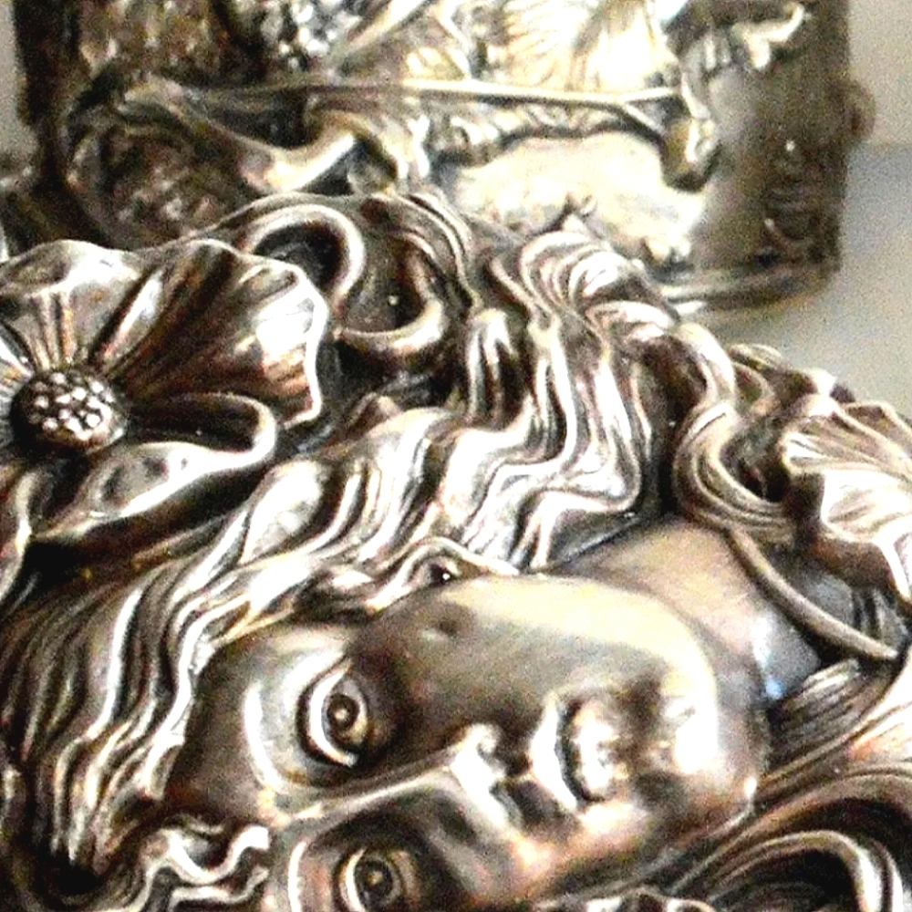 Art Nuovo Silver Cuff Bracelet with Face Motif - Picture 7 of 10
